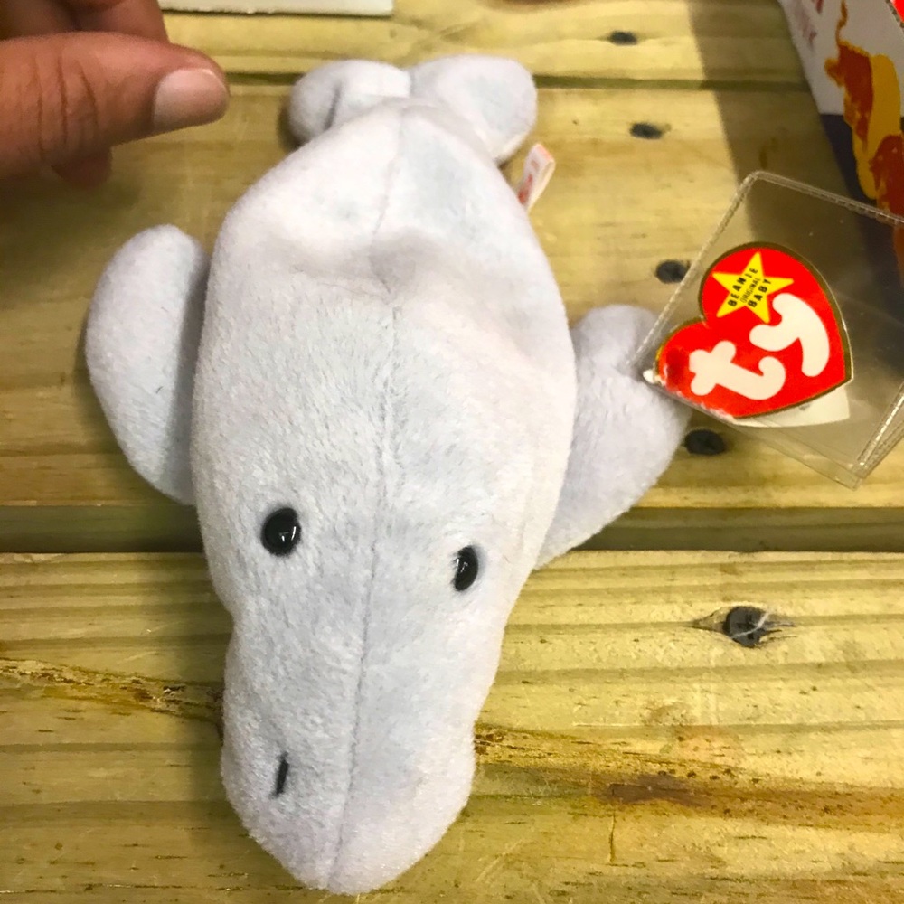 Beanie baby (manny), very good condition.
